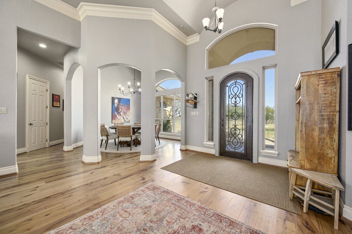 Grand foyer with arched doorway