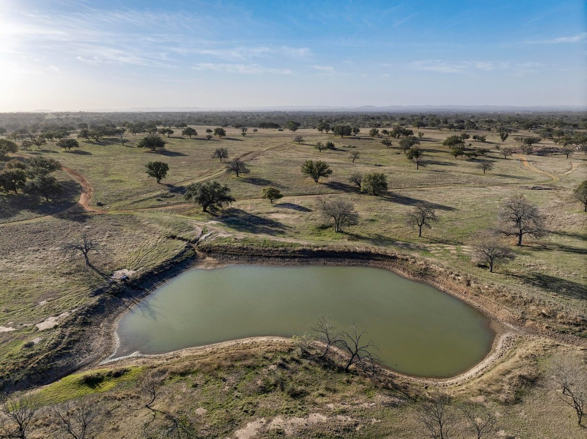 10,000-gallon pressure tank